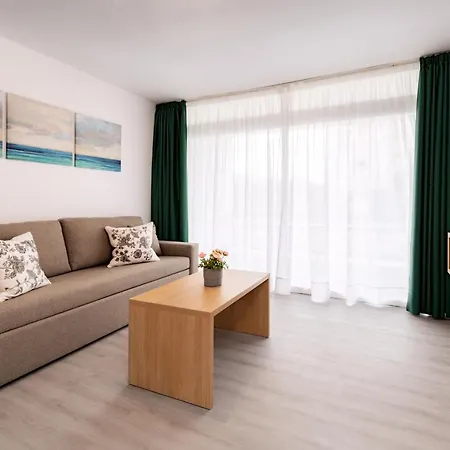 Aparthotel Roca Verde - Playa Del Ingles 2*