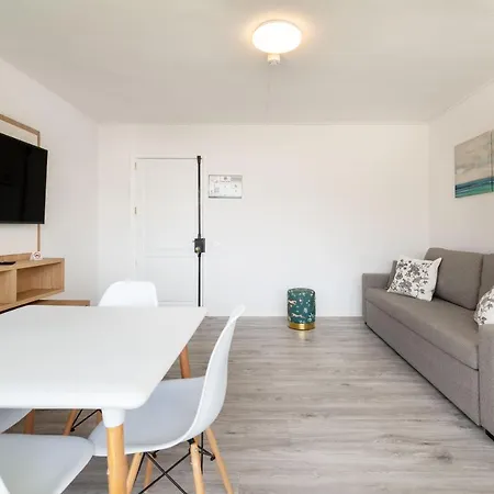 Roca - Hotel apartamentowy 2*